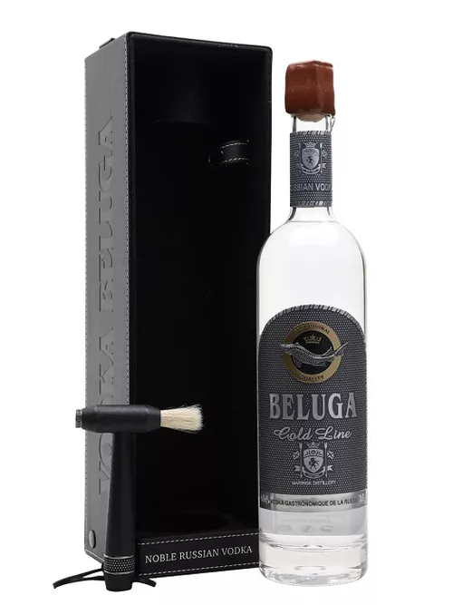 Beluga Gold Line v koženém obalu 40 % 1 l
