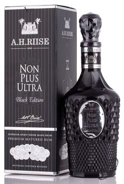 A. H. Riise Non Plus Ultra Black Edition 42 % 0,7 l