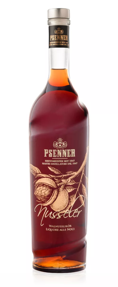 Psenner Vlašský ořech 28 % 0,7 l