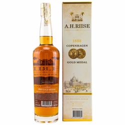 A. H. Riise Gold Medal Rum 40 % 0,7 l